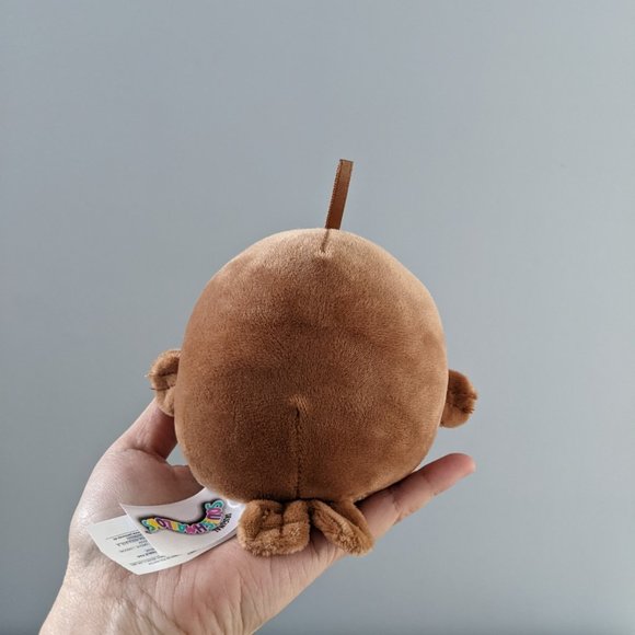 Squishmallow Bruce the Walrus - Picture 2 of 3